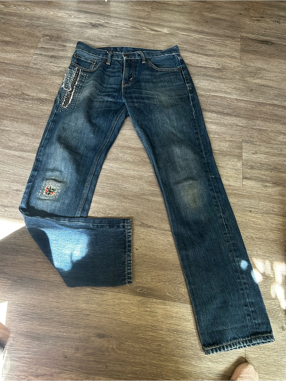 Levi's Dark Blue Straight-Leg Jeans with Embroidered Detail